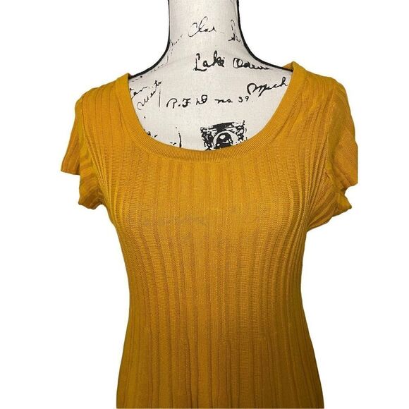 Torrid Mini Sweater Skater Dress in Golden‎ Yellow, Size 00 - Picture 5 of 6